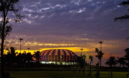 加盟鸿芷咖啡馆开店什么地段比较好